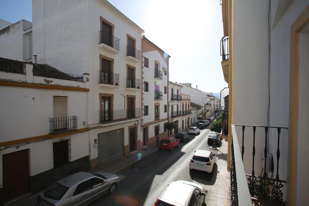 רונדה Apartamento Duplex Centro Con Garaje Gratuito מראה חיצוני תמונה