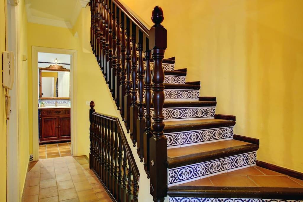 רונדה Apartamento Duplex Centro Con Garaje Gratuito מראה חיצוני תמונה