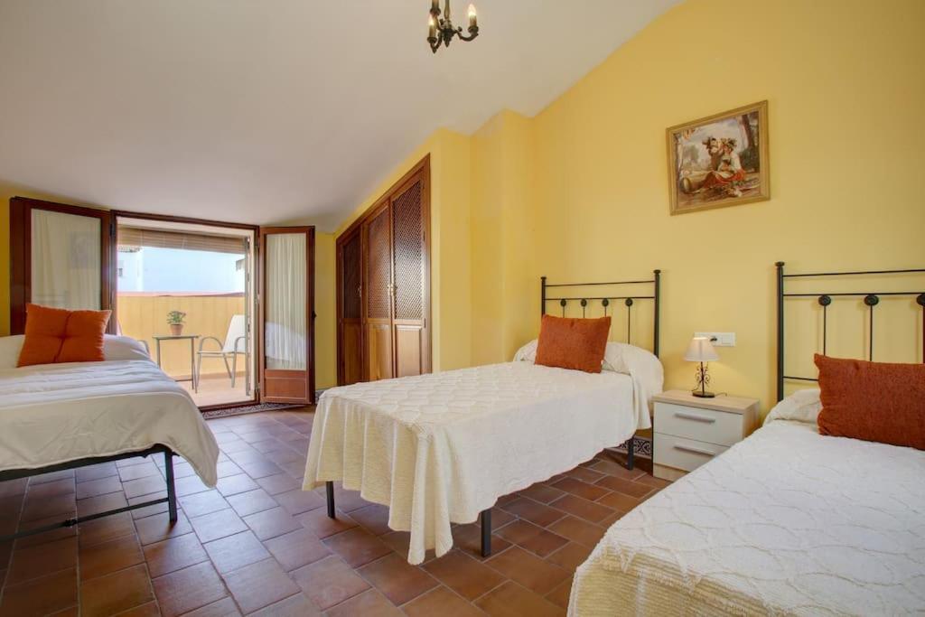 רונדה Apartamento Duplex Centro Con Garaje Gratuito מראה חיצוני תמונה