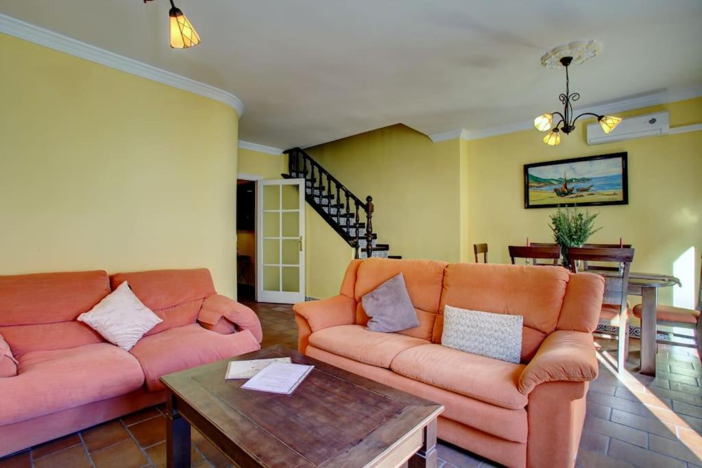 רונדה Apartamento Duplex Centro Con Garaje Gratuito מראה חיצוני תמונה