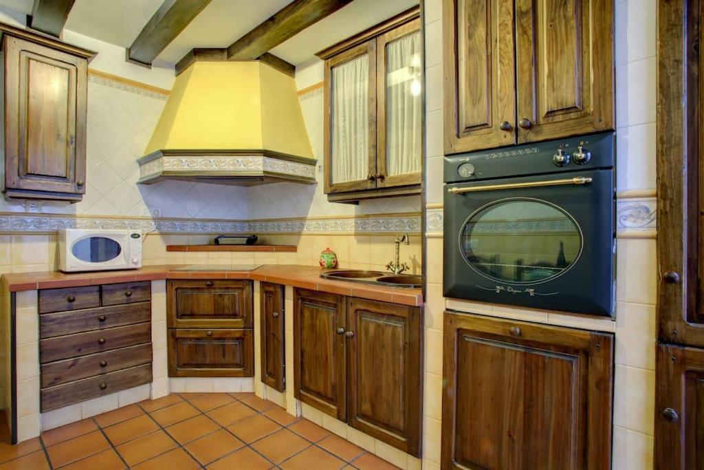 רונדה Apartamento Duplex Centro Con Garaje Gratuito מראה חיצוני תמונה