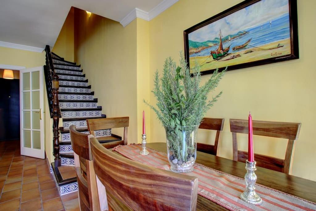 רונדה Apartamento Duplex Centro Con Garaje Gratuito מראה חיצוני תמונה
