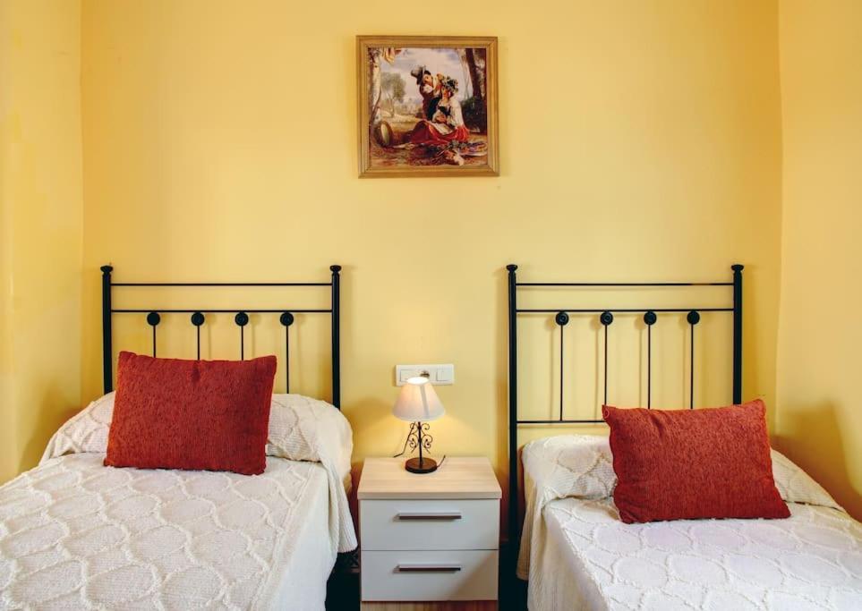רונדה Apartamento Duplex Centro Con Garaje Gratuito מראה חיצוני תמונה