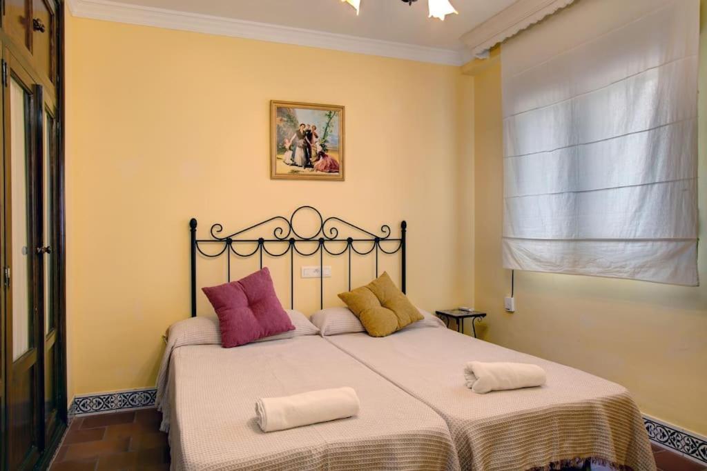 רונדה Apartamento Duplex Centro Con Garaje Gratuito מראה חיצוני תמונה
